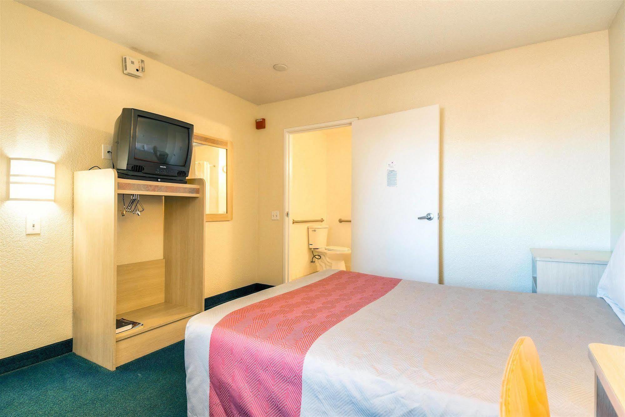 Motel 6-Fontana, Ca Eksteriør bilde